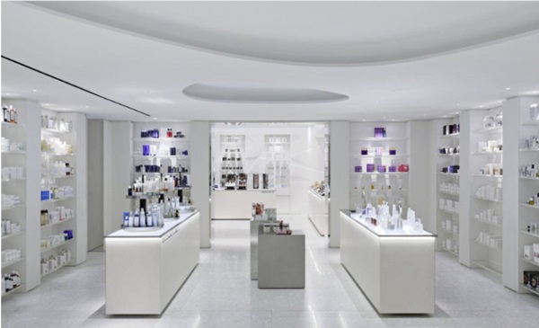 理藍(lán)生物 引領(lǐng)美麗產(chǎn)業(yè)，打造現(xiàn)代化化妝品大型生產(chǎn)基地